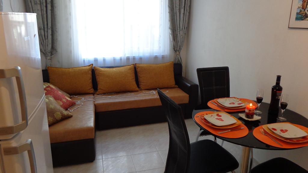 Zoya Apartment Burgas Phòng bức ảnh