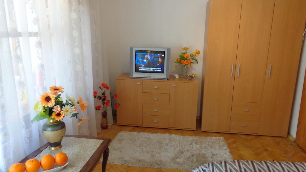 Zoya Apartment Burgas Phòng bức ảnh